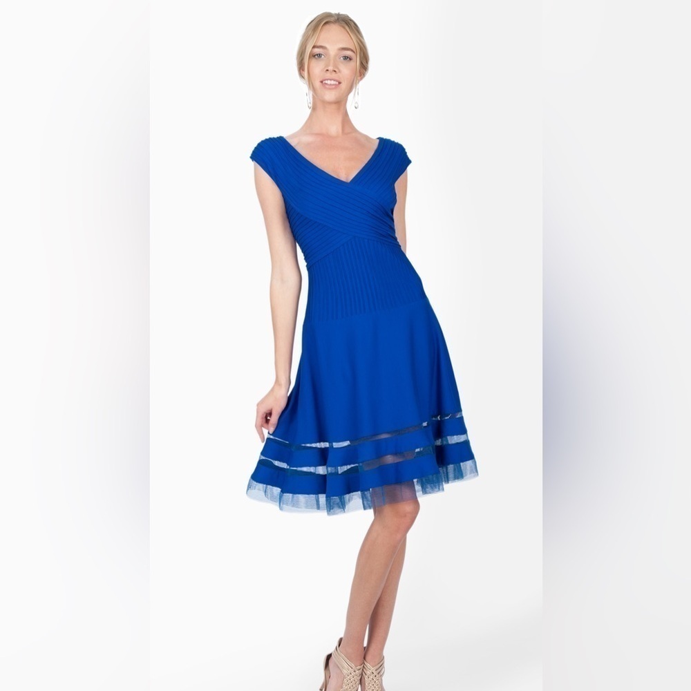 Tadashi Shoji Women’s Pintuck Jersey Portrait Cocktail Dress in Marina Sz S